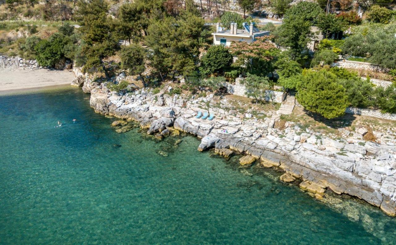 Petra Mare Apartments Aliki  Exterior photo